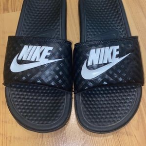 Nike slides